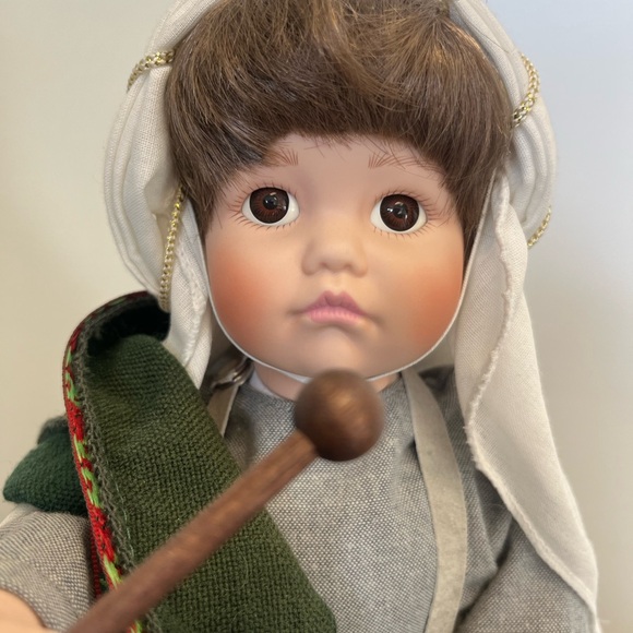 Ashton Drake Little Drummer Boy, Musical - Picture 5 of 6